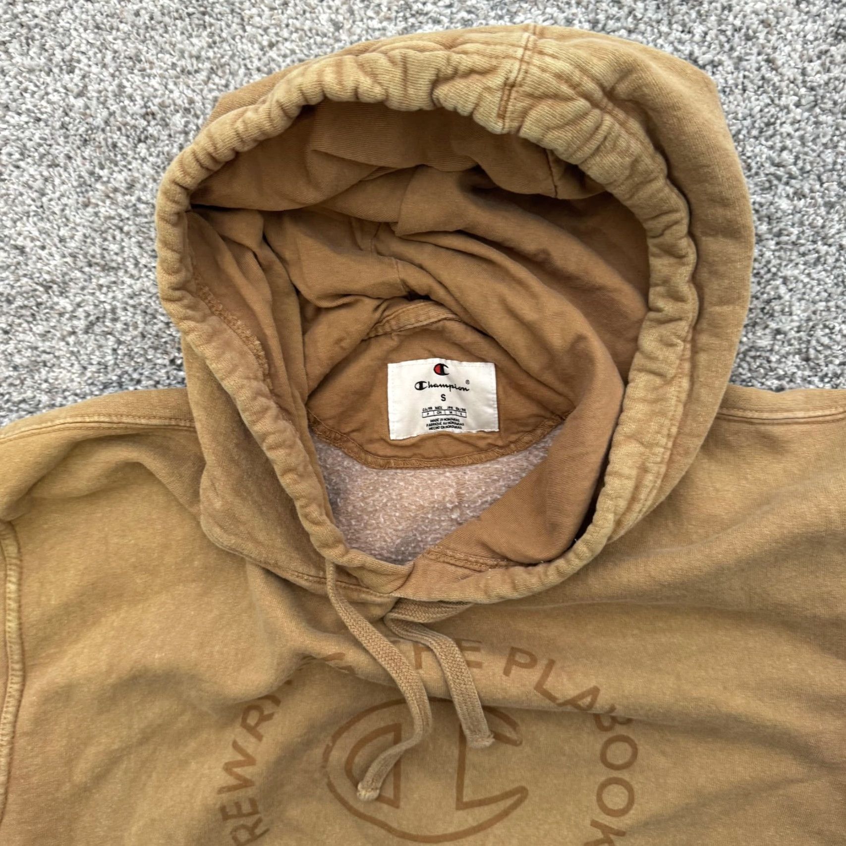 Champion VINTAGE Champion Hoodie Mens Small Pullover Sweatshirt Rewriting the Playbook Since 1919 Brown Graphic Print Pullover Hoodie Mens Small Size US S / EU 44-46 / 1 - 7 Thumbnail