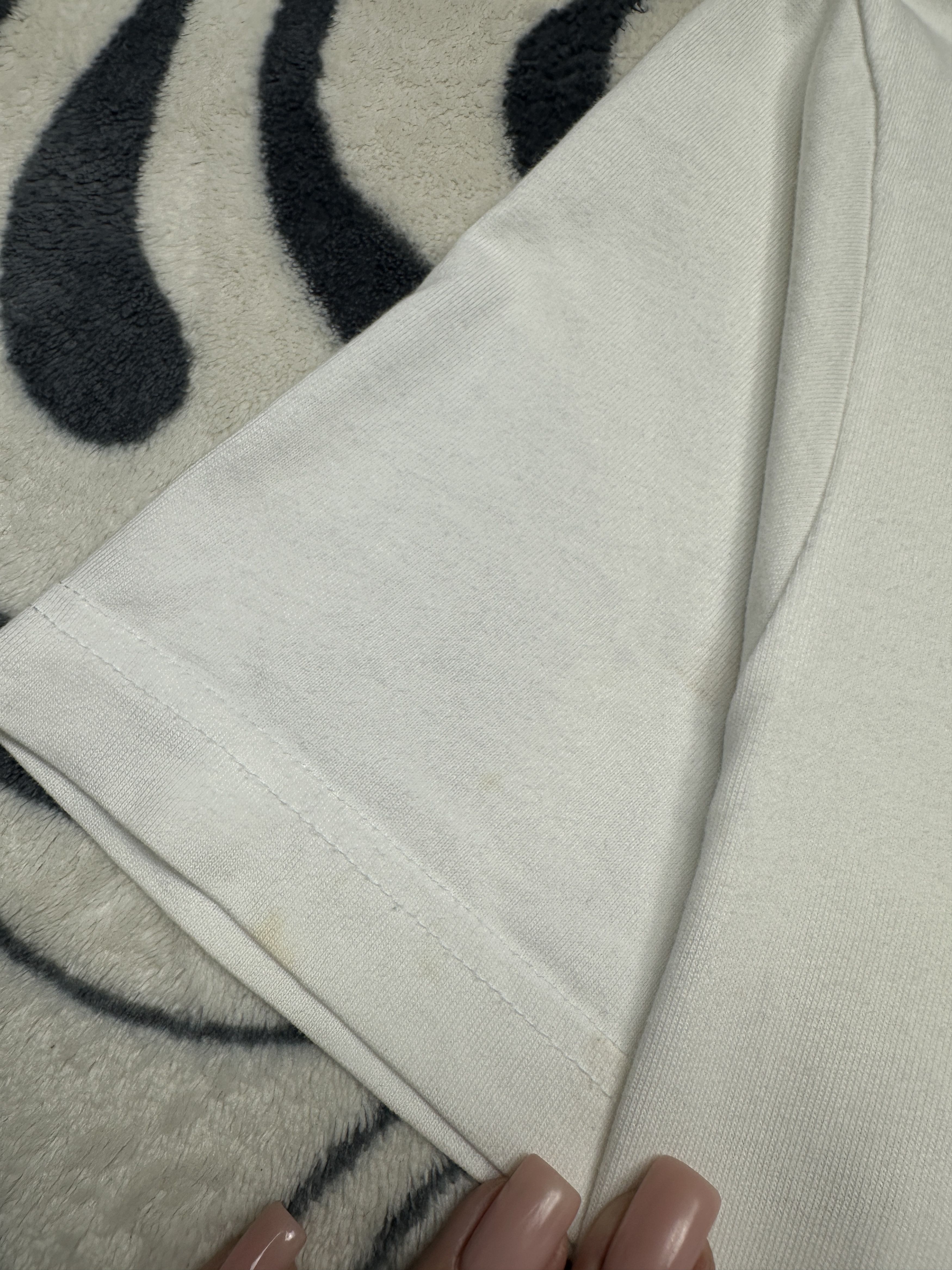 Uniqlo Uniqlo Haruki Murakami Save Humans Save Cats Peace For All Size US S / EU 44-46 / 1 - 7 Thumbnail