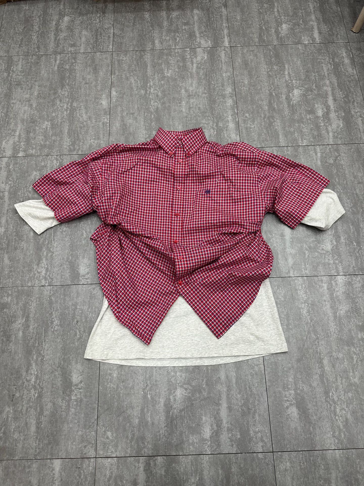 Balenciaga Balenciaga Patchwork Red Shirt xs Men Size US XS / EU 42 / 0 - 1 Thumbnail