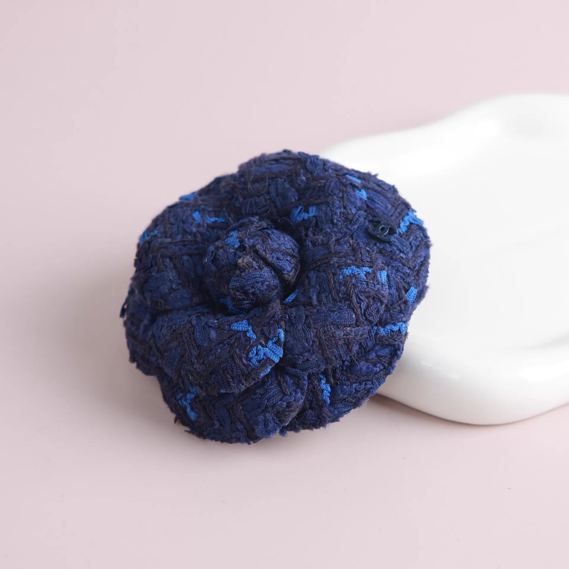 Chanel Chanel Tweed Blue Camellia Brooch Size ONE SIZE - 3 Thumbnail