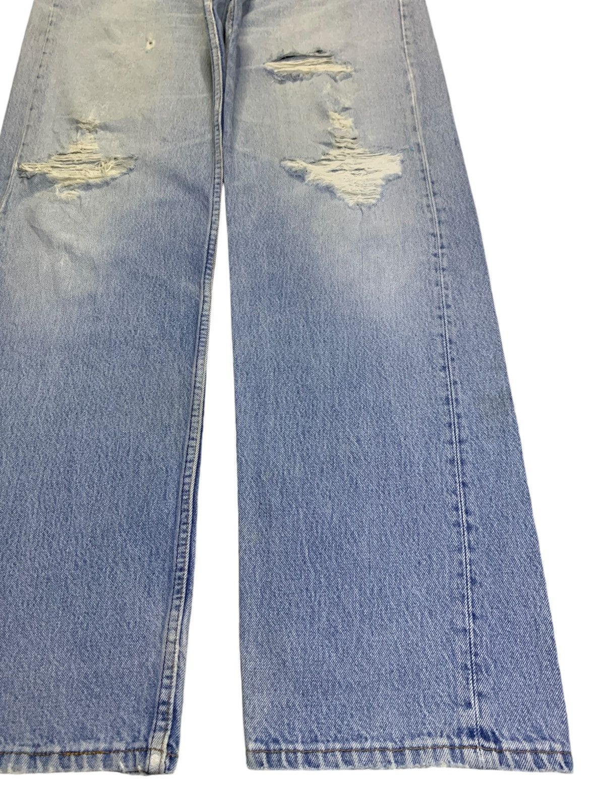 Levi's Vintage 90s Levis 501 Faded Wash Distressed Baggy Jeans Size US 37 - 7 Thumbnail