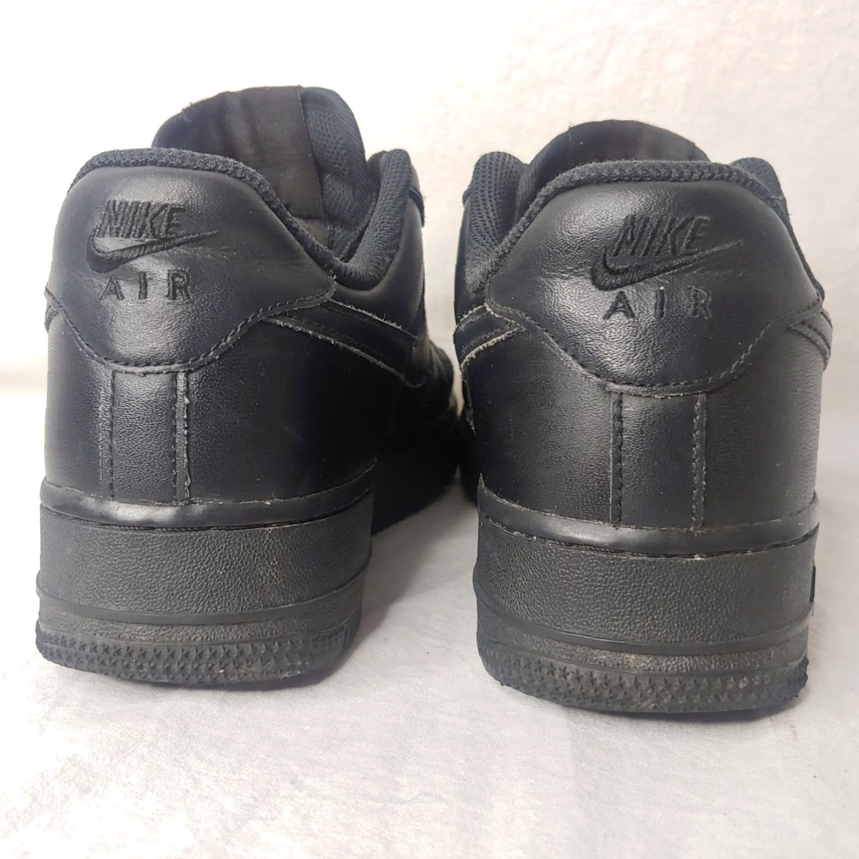 Nike Nike Air Force 1 Shoes Women 7.5 Black Low Top Sneaker Lace Up Athletic Comfort Size M / US 6-8 / IT 42-44 - 4 Thumbnail