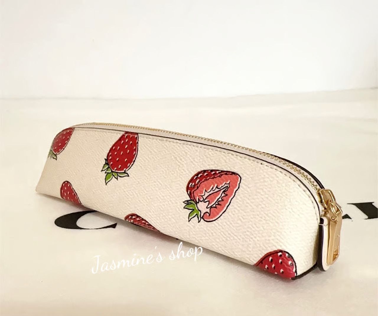 Coach NWT Coach Pencil Case With Strawberry Print CAP08 Size ONE SIZE - 4 Thumbnail