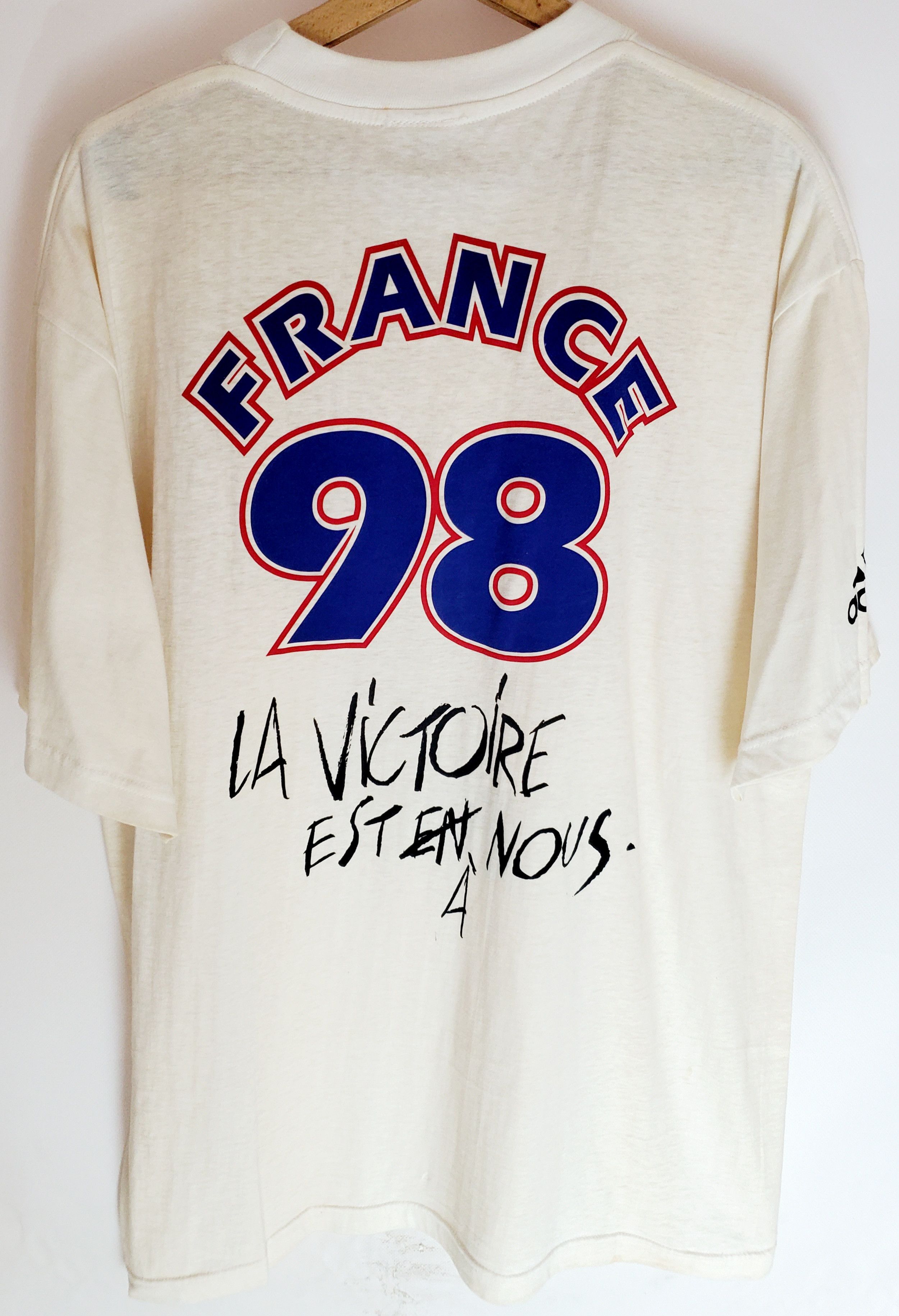 Adidas France Vintage Adidas Champion du monde FIFA World Cup 98 Xl Size US XL / EU 56 / 4 - 4 Thumbnail