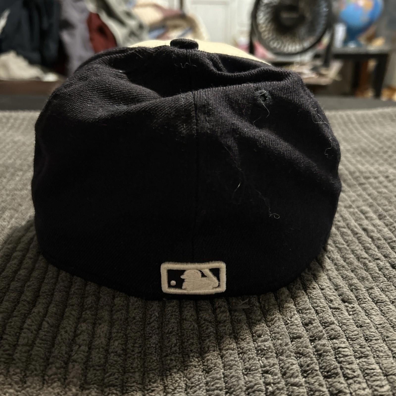 New Era Yankees 59Fifty Hat Fitted 7 Blue New Era MLB Baseball Size ONE SIZE - 4 Thumbnail
