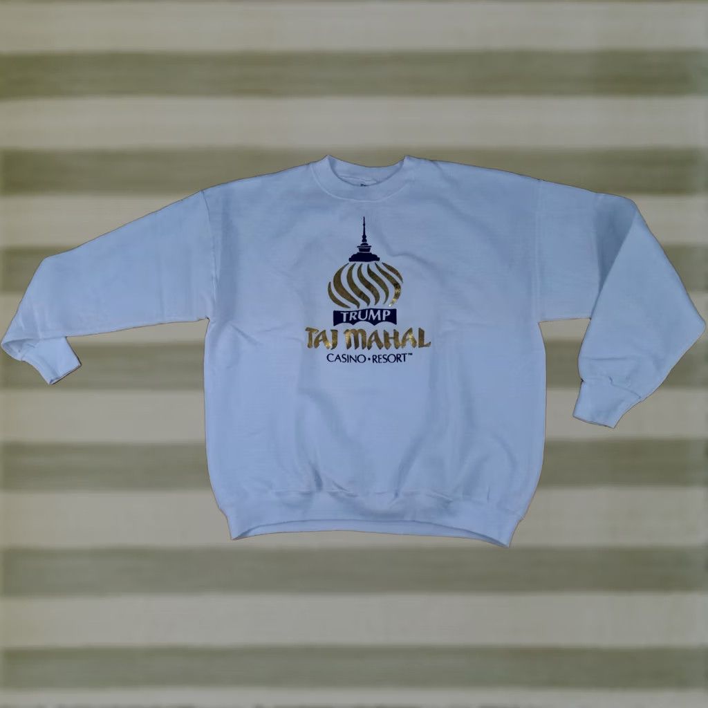 Fruit Of The Loom VINTAGE Trump Taj-Mahal Casino White Fruit of the Loom Printed Sweatshirt L White Embroidered Graphic Print Pullover Unisex Adults Mens Women Size US L / EU 52-54 / 3 - 1 Thumbnail