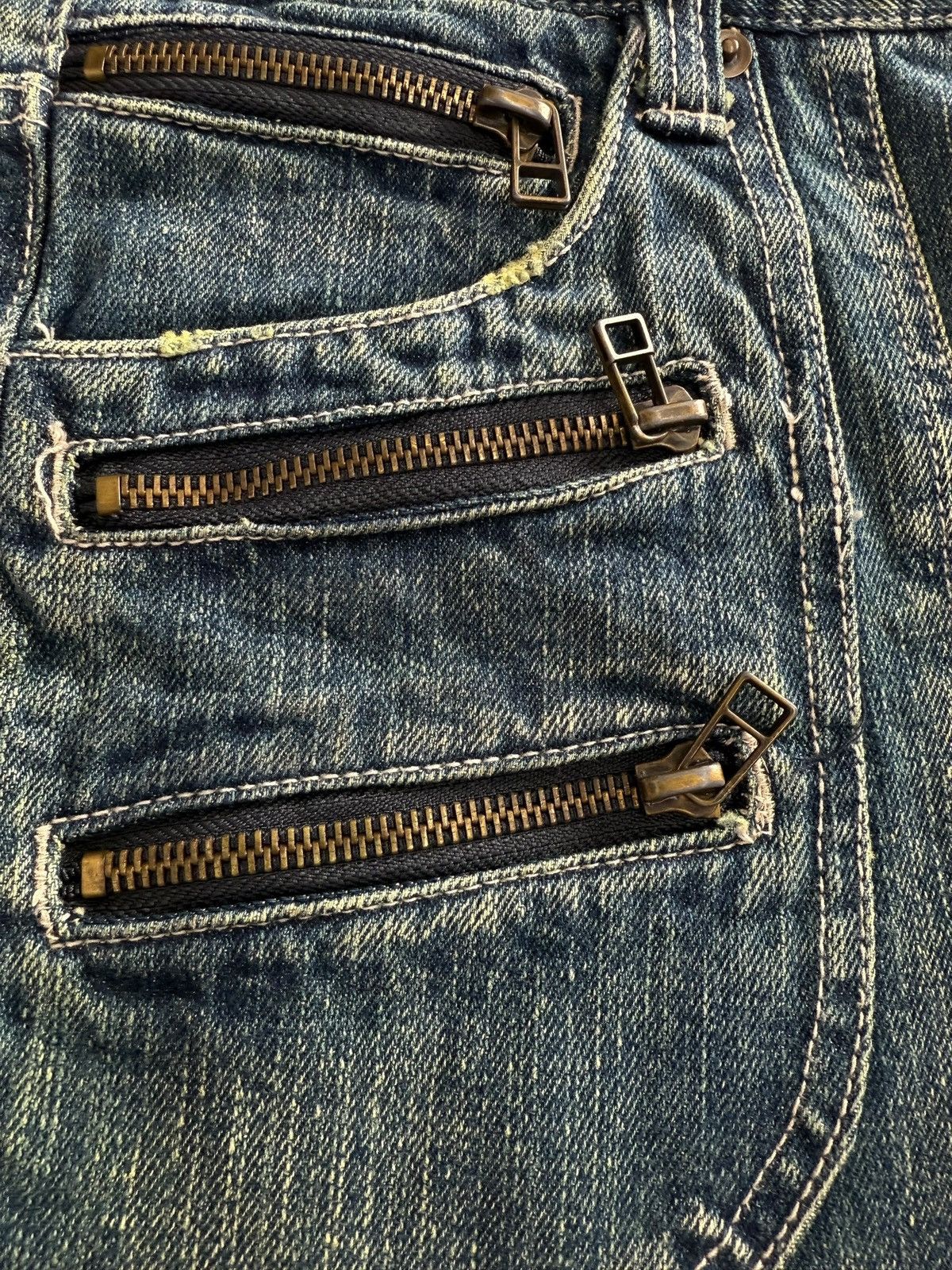 In The Attic In The Attic Multipocket Grunge Distreesed Loose Jeans Size US 35 - 4 Thumbnail