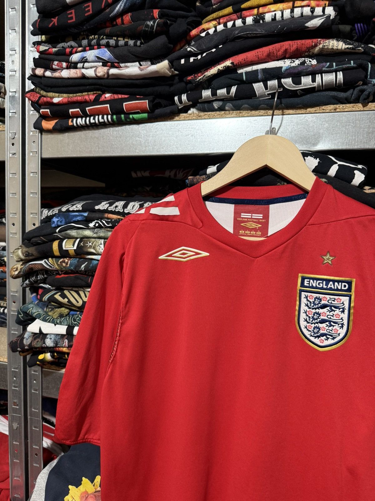 Umbro Vintage Umbro England 2006-2008 Away Football Soccer Jersey Size US L / EU 52-54 / 3 - 5 Thumbnail