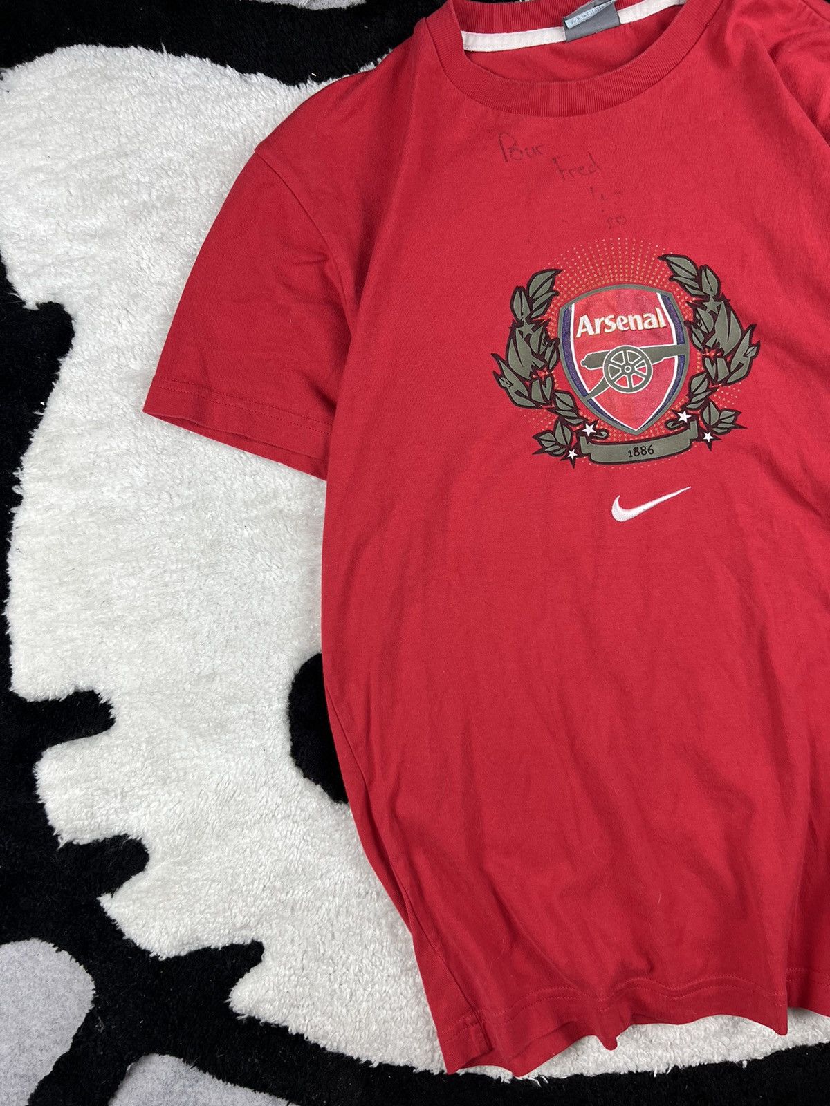 Vintage Vintage Nike FC Arsenal 2006 Football Fun Soccer Y2K Tee Size US M / EU 48-50 / 2 - 2 Thumbnail