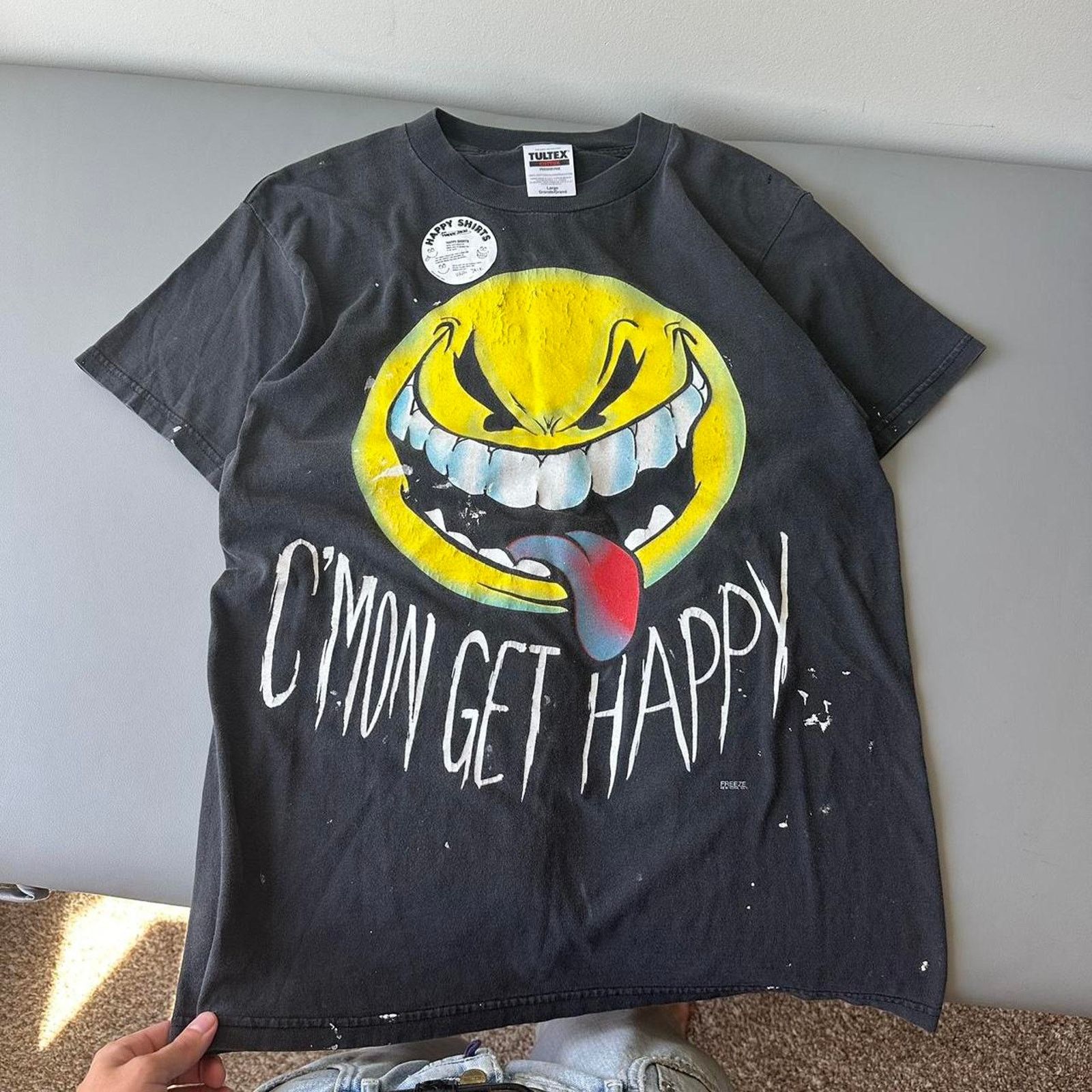 Vintage Rare Vintage 90s Happy Smiley Face Graphic Painter Shirt Tee Size US L / EU 52-54 / 3 - 7 Thumbnail