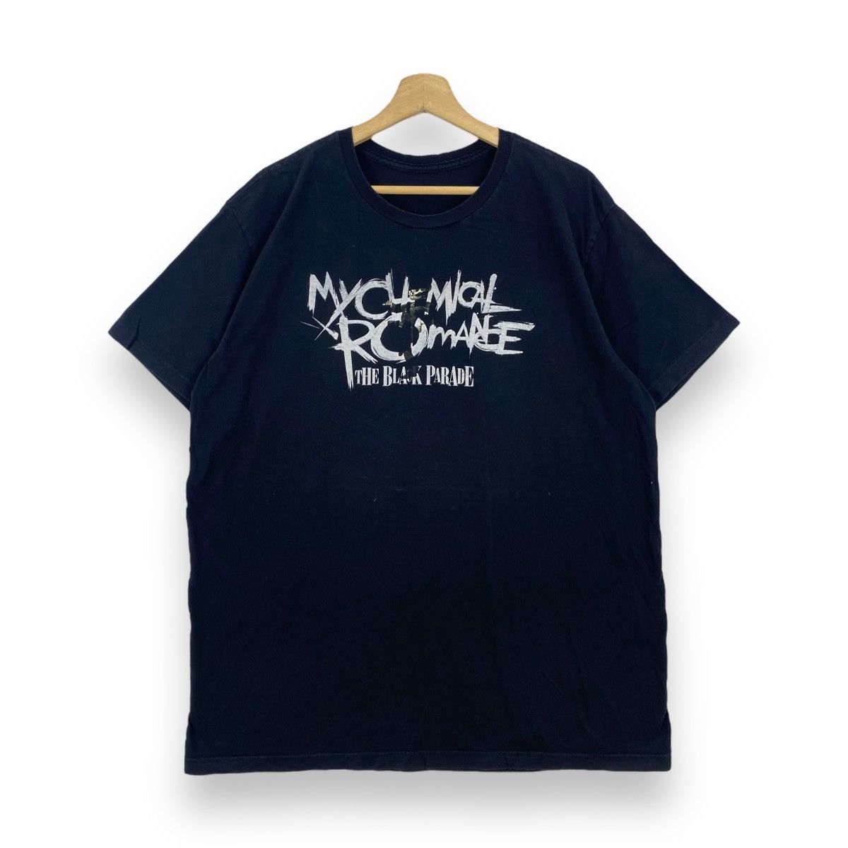 My Chemical Romance Vintage MY CHEMICAL ROMANCE The Black Parade Album Tee Shirt Size US XL / EU 56 / 4 - 1 Thumbnail