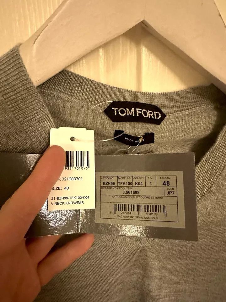 Tom Ford o1ebxxf0225 V-Neck Sweater in Light Grey Size US M / EU 48-50 / 2 - 3 Thumbnail