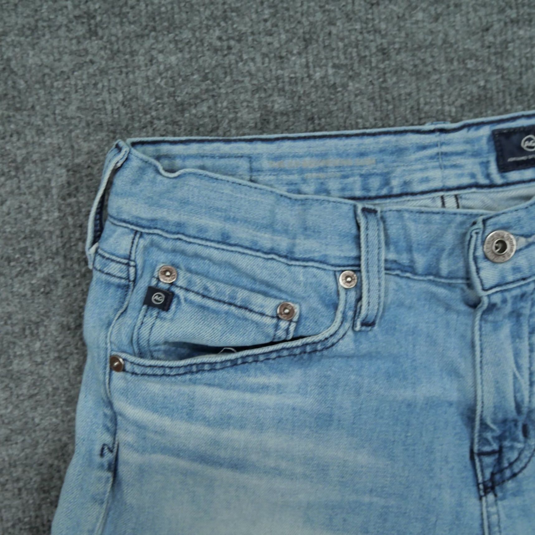 Vintage AG Adriano Goldschmied Jeans Womens 26 Jeans Tapered Light Wash Blue 26 Regular Stretch Pockets Cotton Blend Denim Adult Womens Size 26" / US 2 / IT 38 - 4 Thumbnail