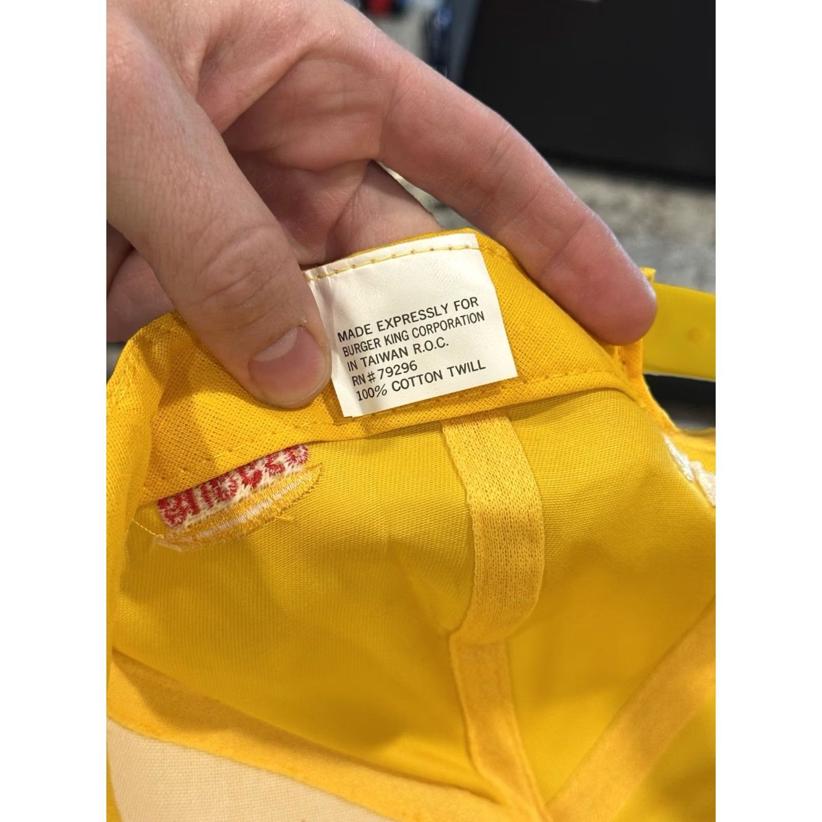 Vintage VINTAGE Burger King SnapBack Hat 90s Yellow DEADSTOCK Mens Size ONE SIZE - 7 Thumbnail