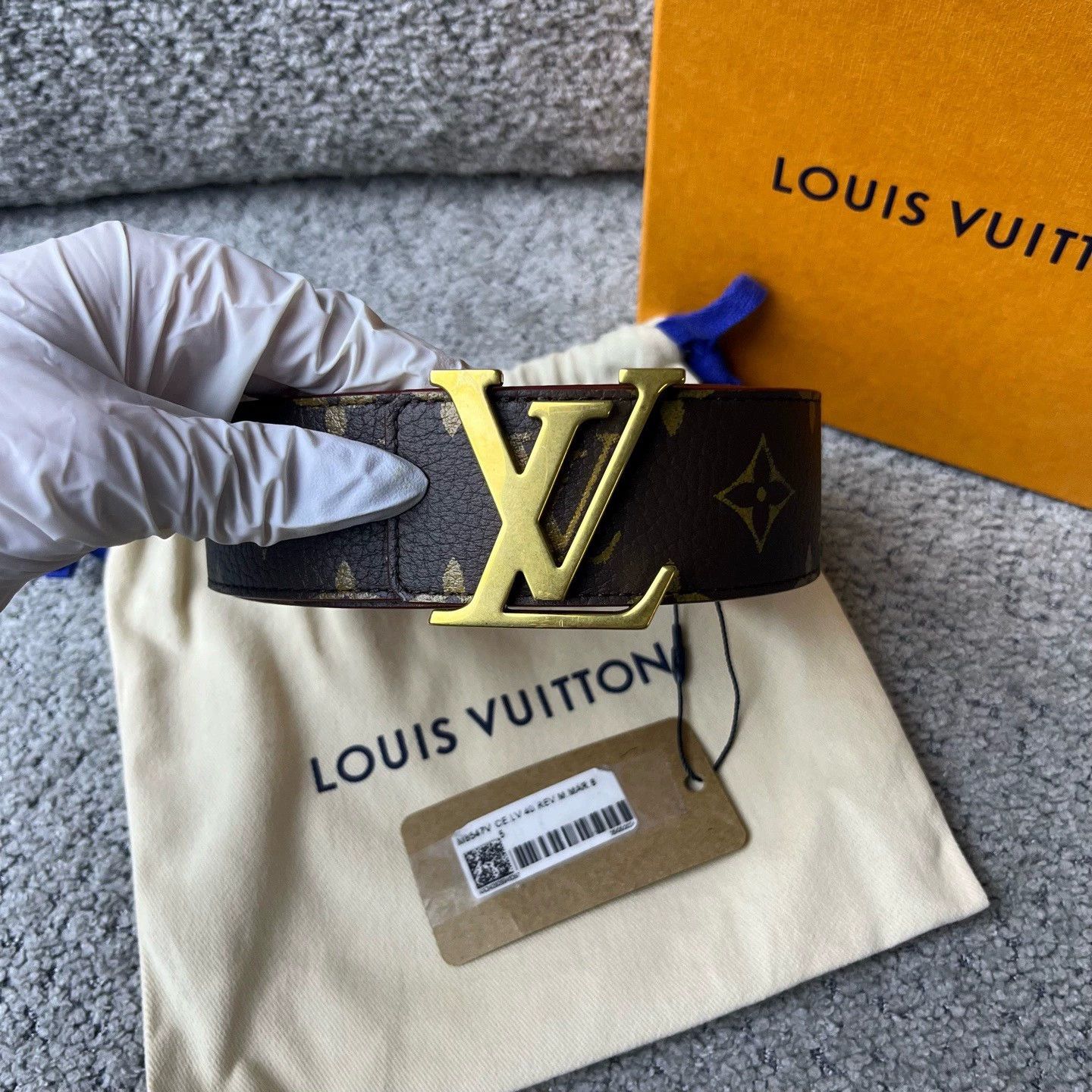 Louis Vuitton louis vuitton brown logo embossed leather belt Size ONE SIZE - 5 Thumbnail