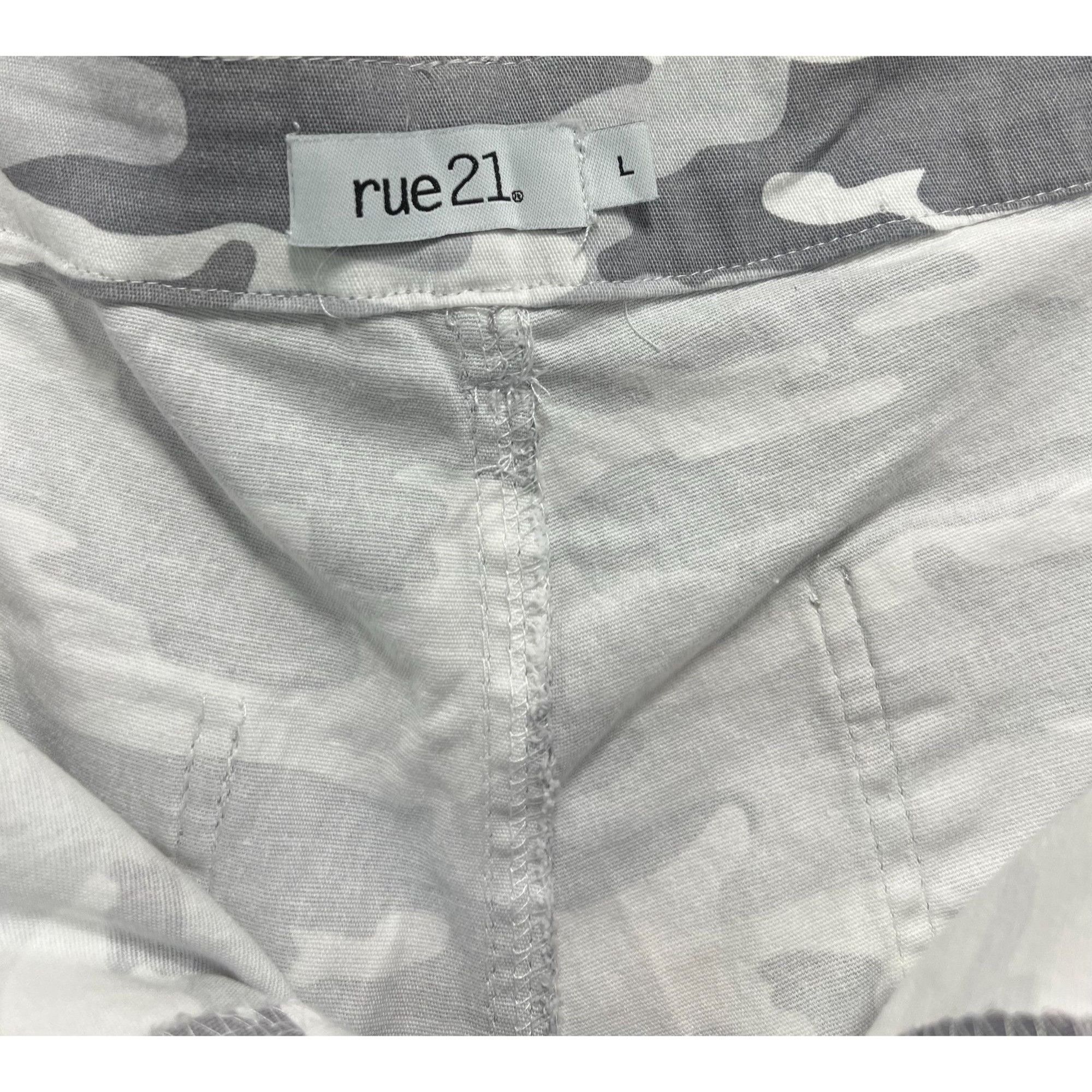 rue21 Rue 21 - Women's Cozy Cargo Jogger Pants - Camouflage Snow P Size 32" / US 10 / IT 46 - 10 Thumbnail