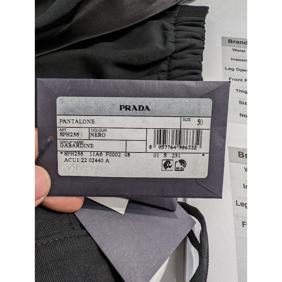 Prada o1rshd1 Gabardine Pants in Nero Size US 34 / EU 50 - 22 Thumbnail