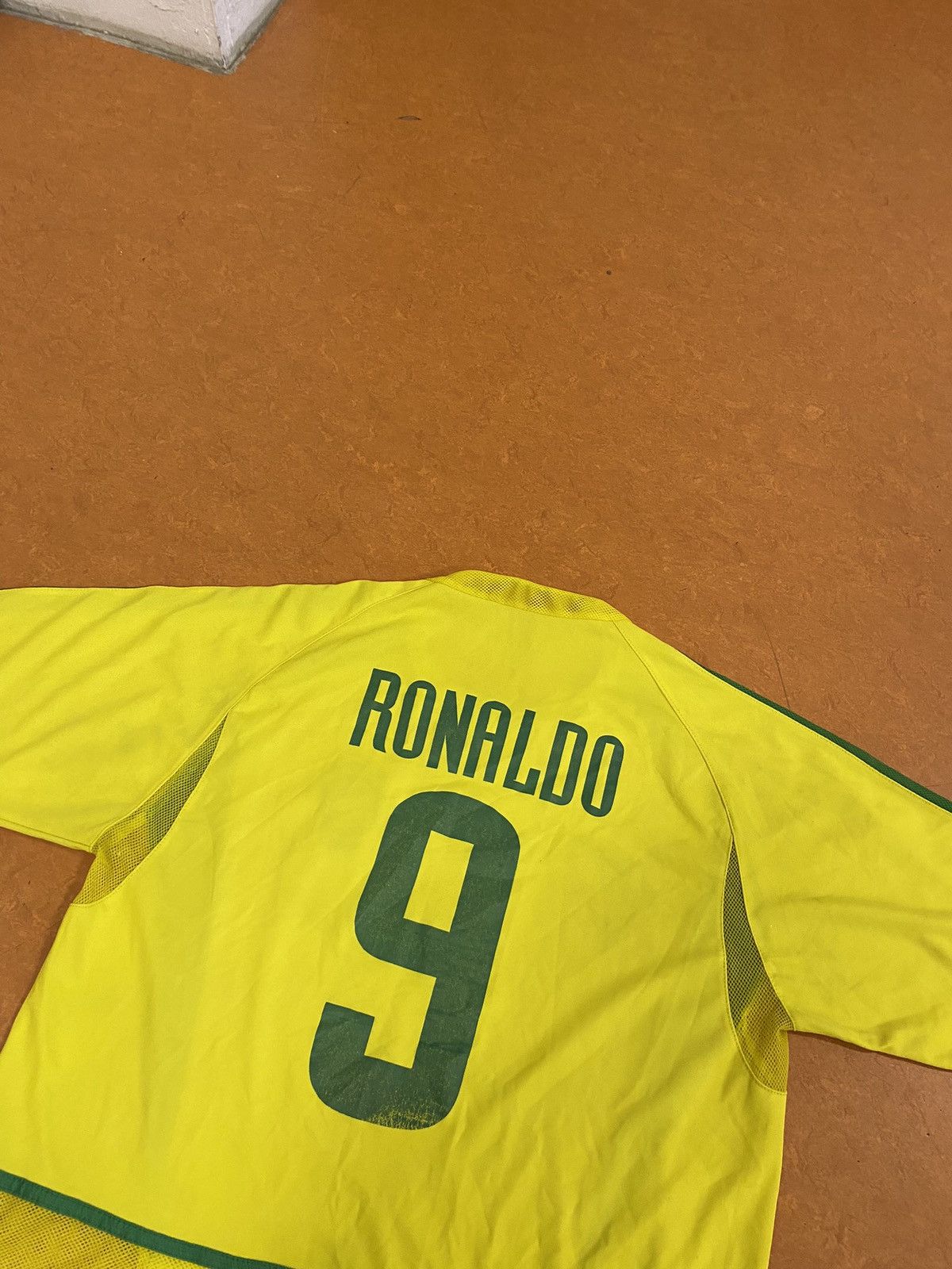 Nike × Vintage Ronaldo Brazil 2002 WORLD CUP PLAYER ISSUE Soccer Jersey XL Size US L / EU 52-54 / 3 - 2 Thumbnail