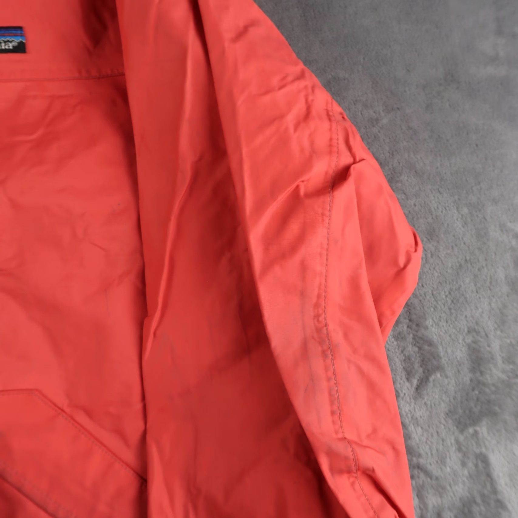 Patagonia VINTAGE Patagonia Parka Jacket Men S Salmon Pink 90s Outdoor Winter Windproof Hooded Full Zip Mid-Length Size US S / EU 44-46 / 1 - 7 Thumbnail