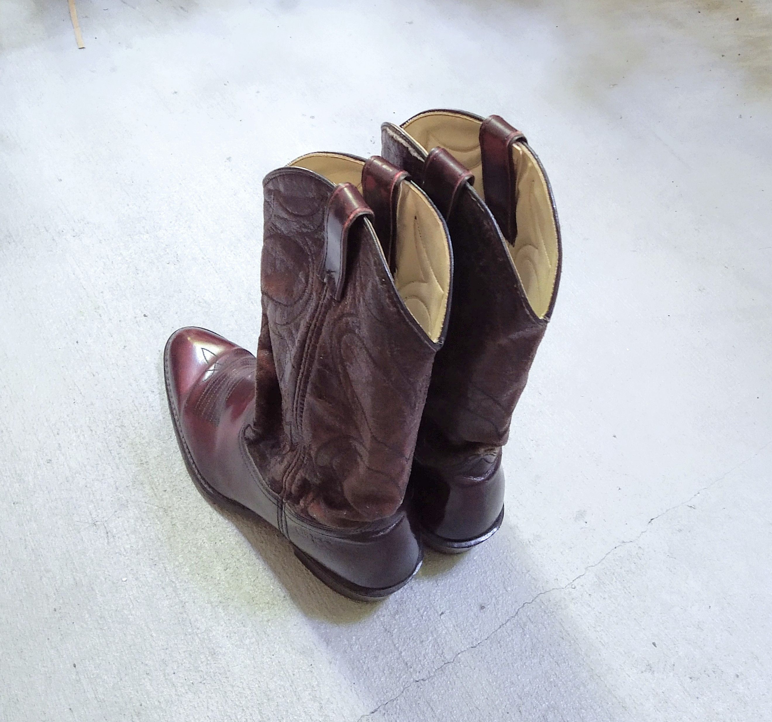 Genuine Leather Vintage Cowboy Boots Size 7 D Burgundy Red Leather Botas Size US 7 / EU 40 - 12 Thumbnail