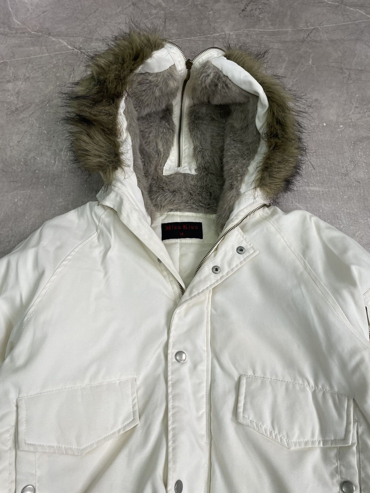 Alpha Industries If six was nine Alaska hood zip bomber white jacket y2k Size US M / EU 48-50 / 2 - 5 Thumbnail