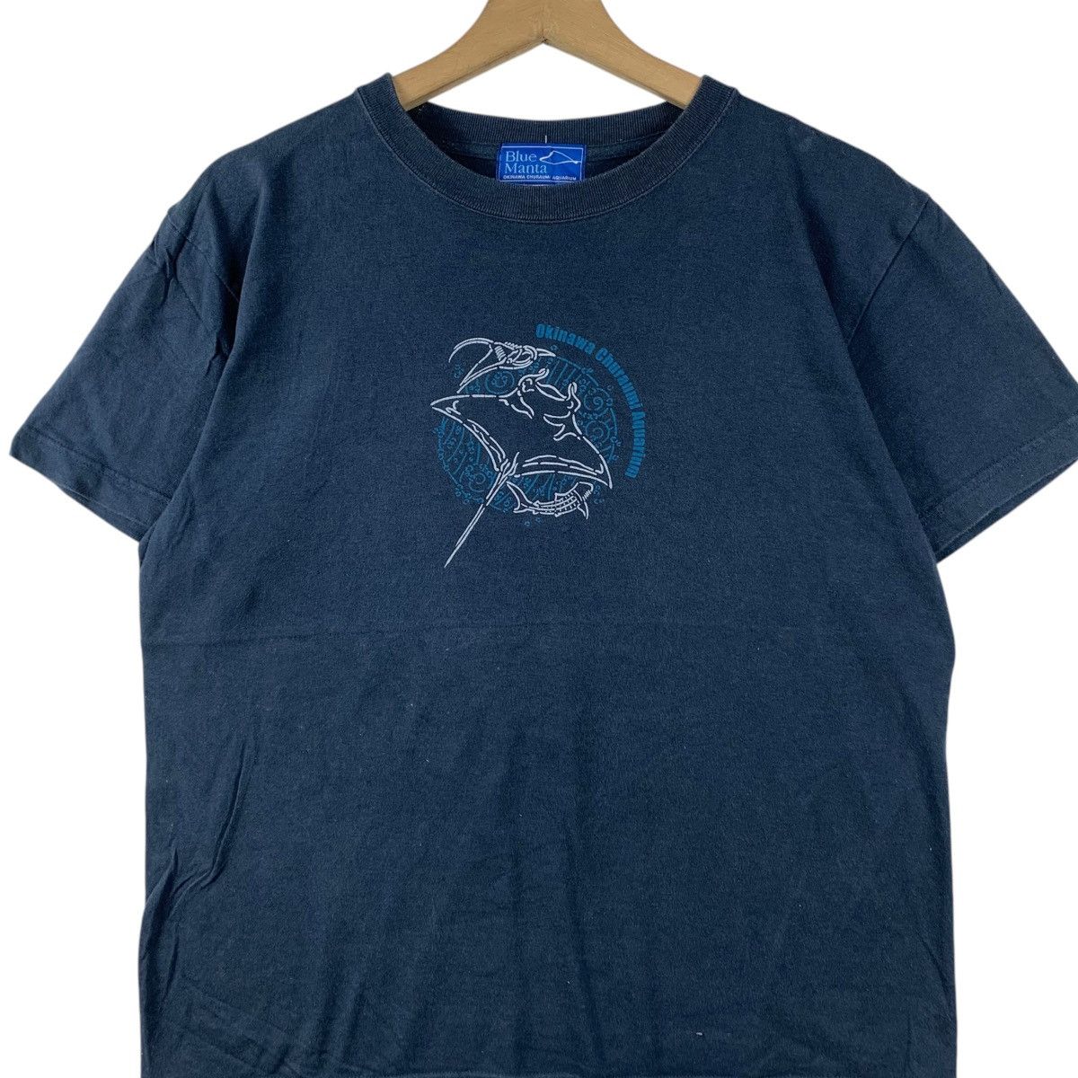 Vintage Vintage BLUE MANTA OKINAWA Churaumi Aquarium Tee Shirt Size US M / EU 48-50 / 2 - 3 Thumbnail