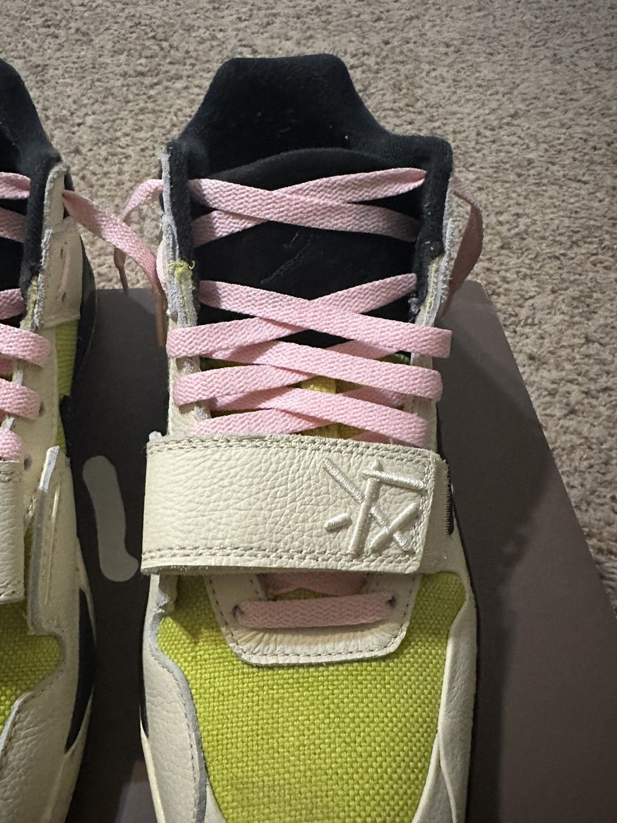 Nike Jumpman Jack Bright Cactus Size US 10 / EU 43 - 3 Thumbnail