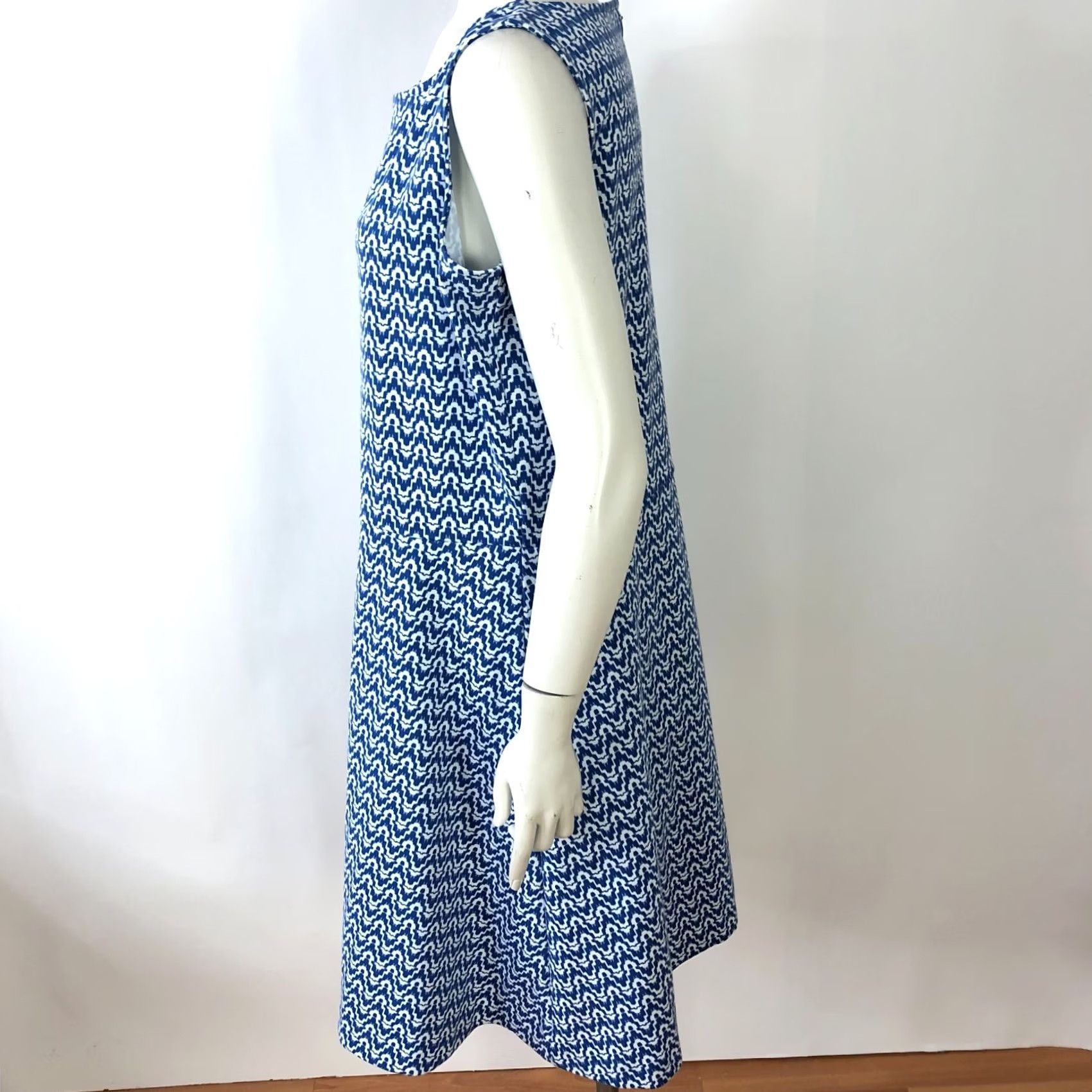 Talbots Talbots Dress Plus 1X? Sleeveless A-Line Knee Length Blue All Over Print Size XL / US 12-14 / IT 48-50 - 2 Thumbnail