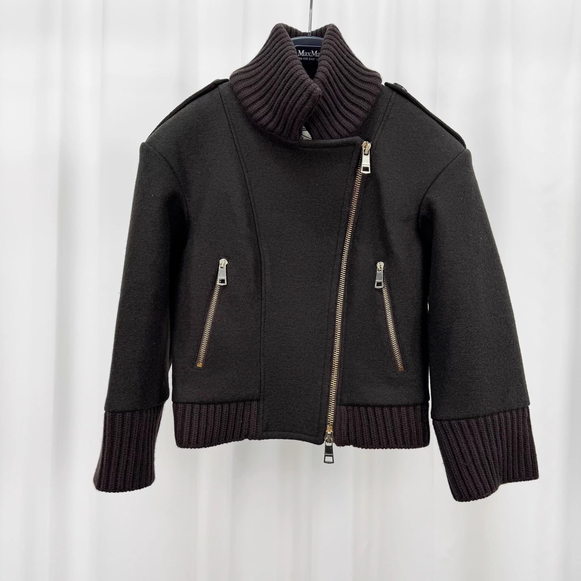 Burberry Burberry Zipper Wool Short Jacket M 99 New Size M / US 6-8 / IT 42-44 - 1 Thumbnail
