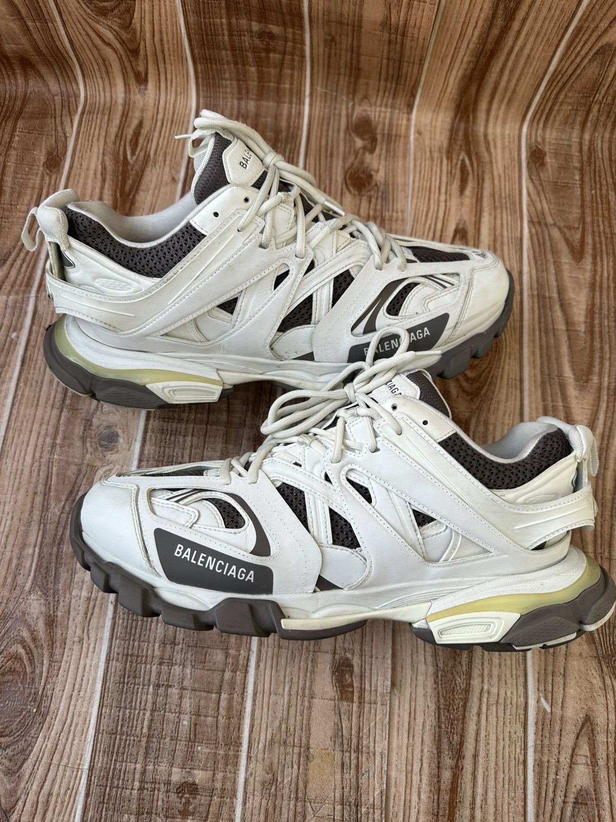 Balenciaga Balenciaga Track Sneakers Medium Gray Size US 12 / EU 45 - 10 Thumbnail