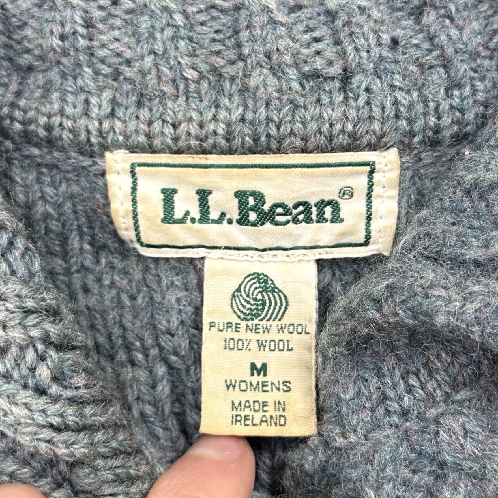 Vintage VINTAGE L.L. BEAN Irish Fisherman Wool Cardigan-Sweater Women SIZE M Blue Cable Knit Size M / US 6-8 / IT 42-44 - 3 Thumbnail