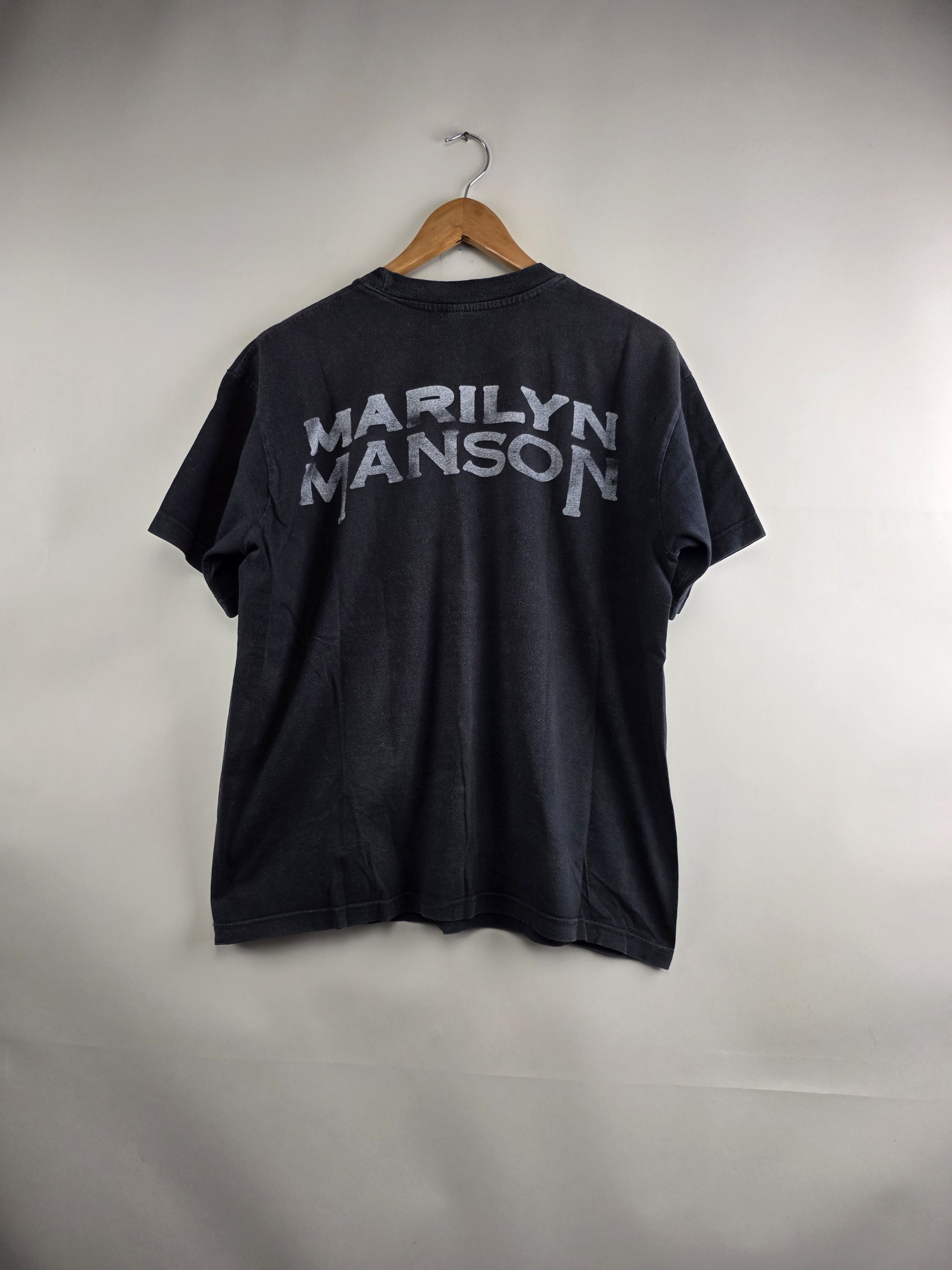 Marilyn Manson 2000 Marilyn Manson Vintage T shirt L 22" 26" Size US L / EU 52-54 / 3 - 5 Thumbnail