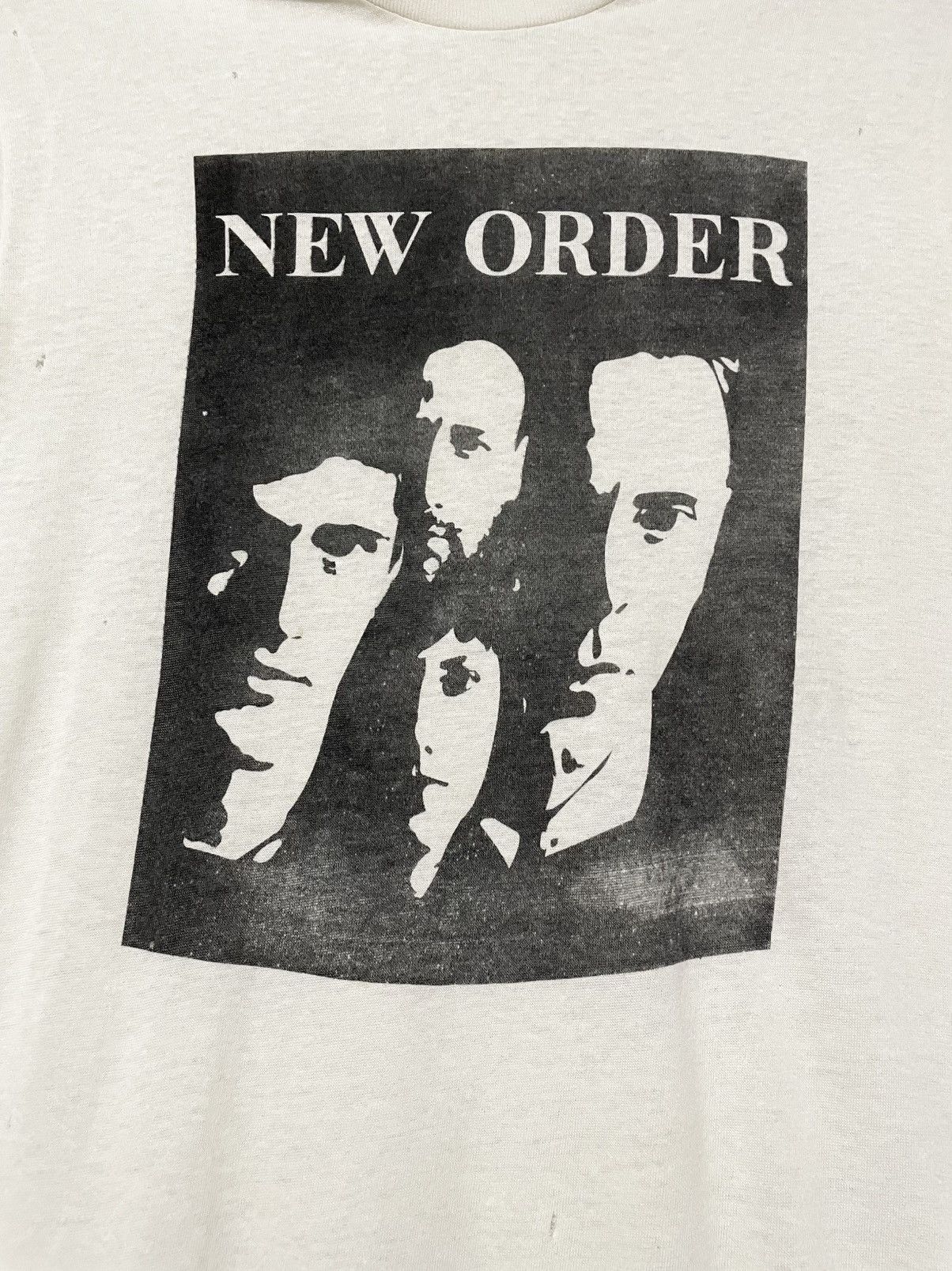 Vintage Vintage 80s New Order Post Punk Single Stitch Rare Find Tee Size US M / EU 48-50 / 2 - 11 Thumbnail