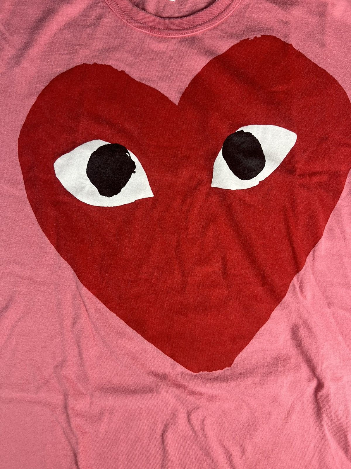 Comme des Garcons Rare Comme des Garçons PLAY Big Heart Pink T-Shirt Size L Size US L / EU 52-54 / 3 - 3 Thumbnail
