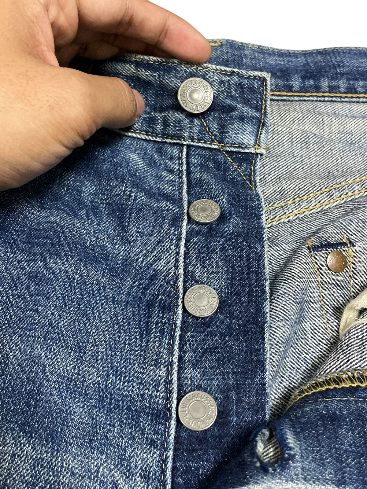 Levi's Vintage 80s Levi’s Big E Salvaged Distressed Cropped Jeans Size US 31 - 17 Thumbnail