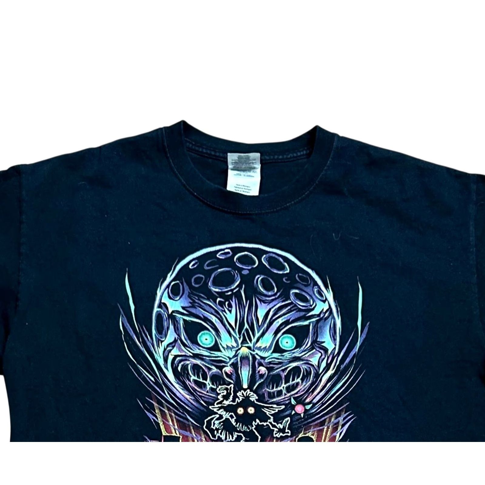 Gildan VINTAGE Zelda Nintendo Majora’s Mask T Shirt Black Graphic Tee Men’s Medium T-Shirt Graphic Print Video Games Retro Nintendo Link Size US M / EU 48-50 / 2 - 5 Thumbnail