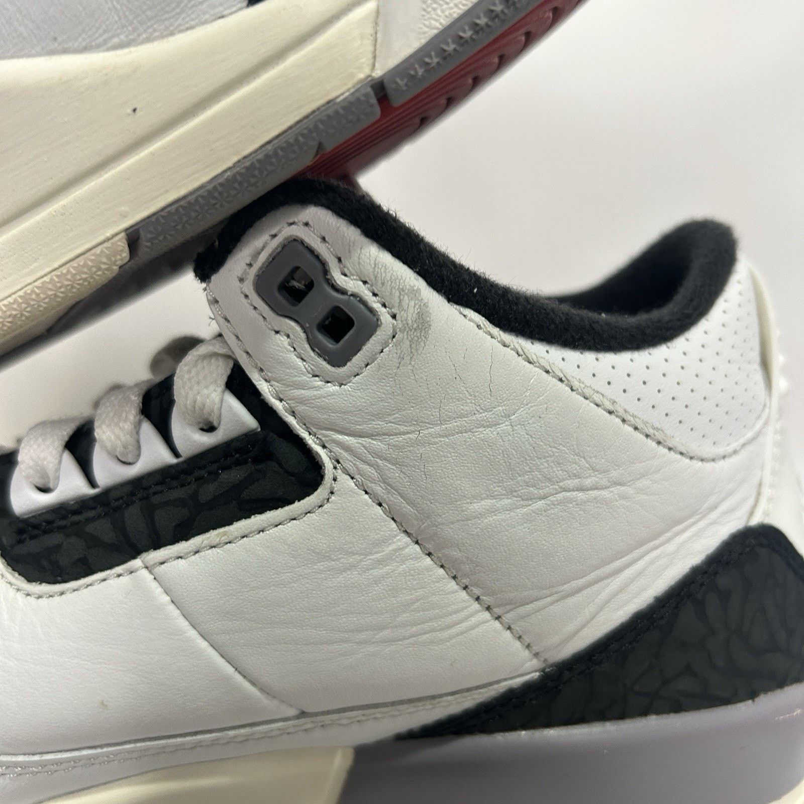 Jordan Brand Nike Air Jordan 3 Retro OG “Cement Grey” Size US 8.5 / EU 41-42 - 9 Thumbnail