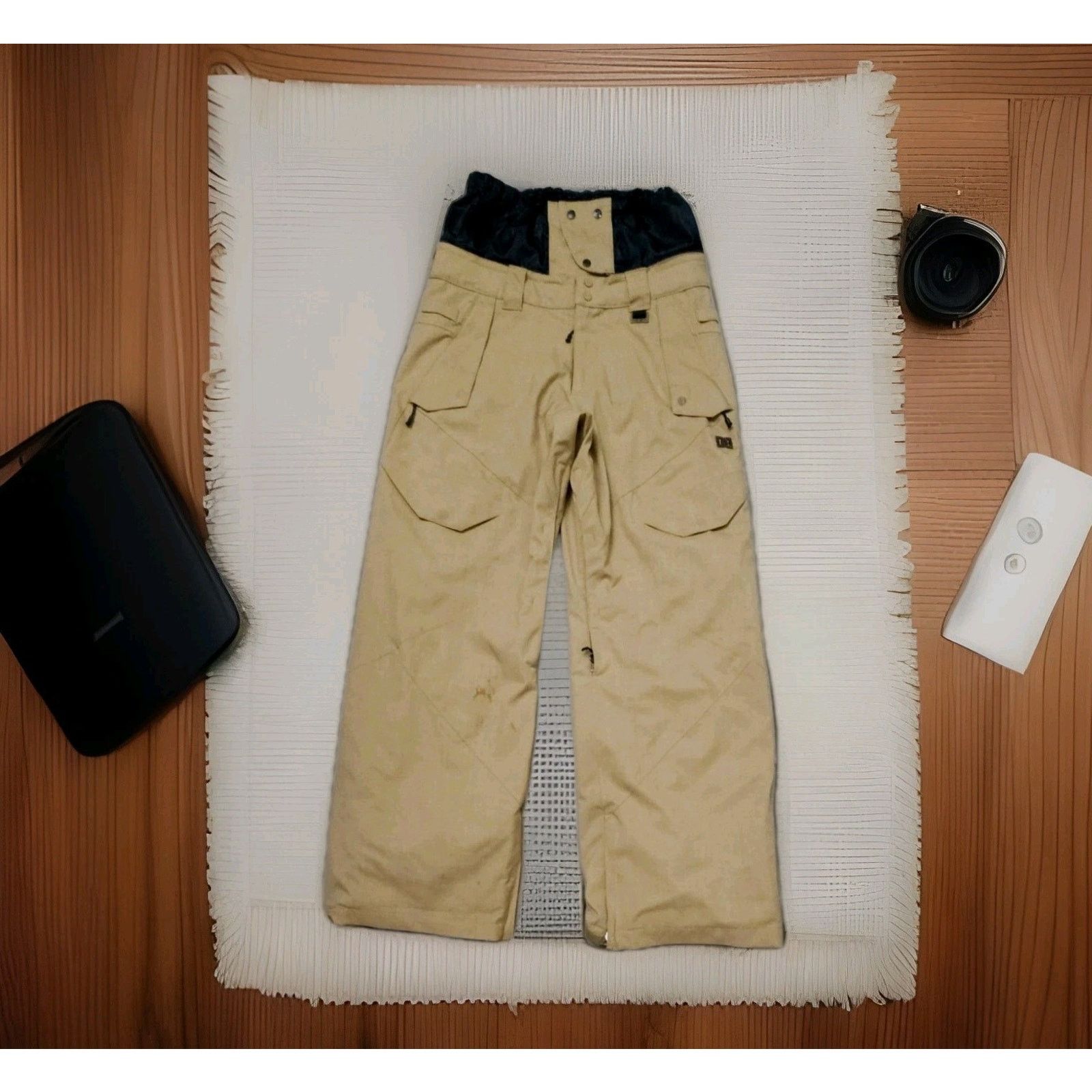 DC DC Exotex 10000 Y2K Snowboarding Cargo Pockets With High Top Size US 33 - 1 Thumbnail