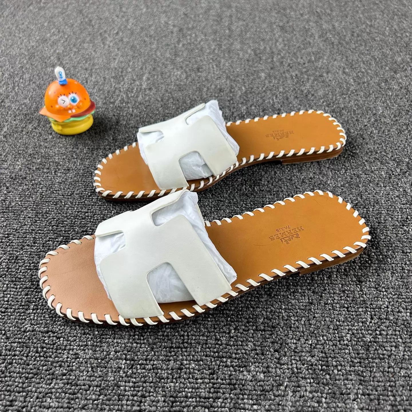 Hermes Hermes White Woven Slippers 37 Size US 6.5 / IT 36.5 - 1 Thumbnail