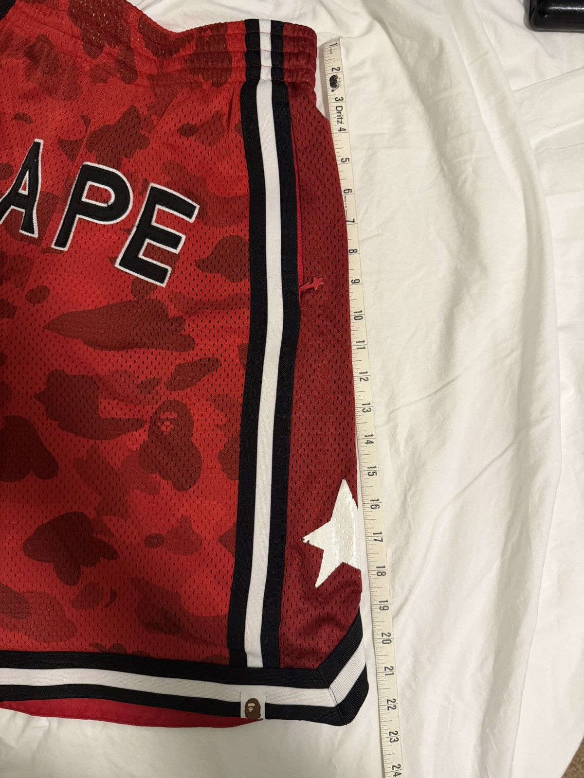 Bape Bape color camo wide basketball shorts Size US 34 / EU 50 - 15 Thumbnail