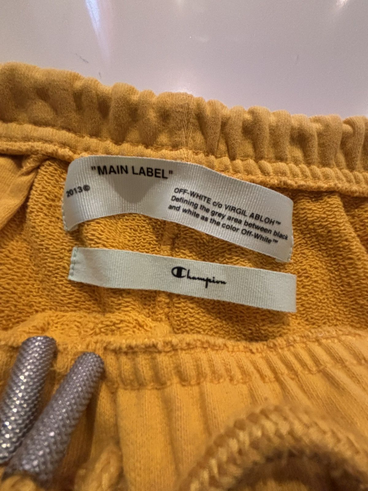Champion × Off-White Yellow champion shorts Size US 36 / EU 52 - 3 Thumbnail