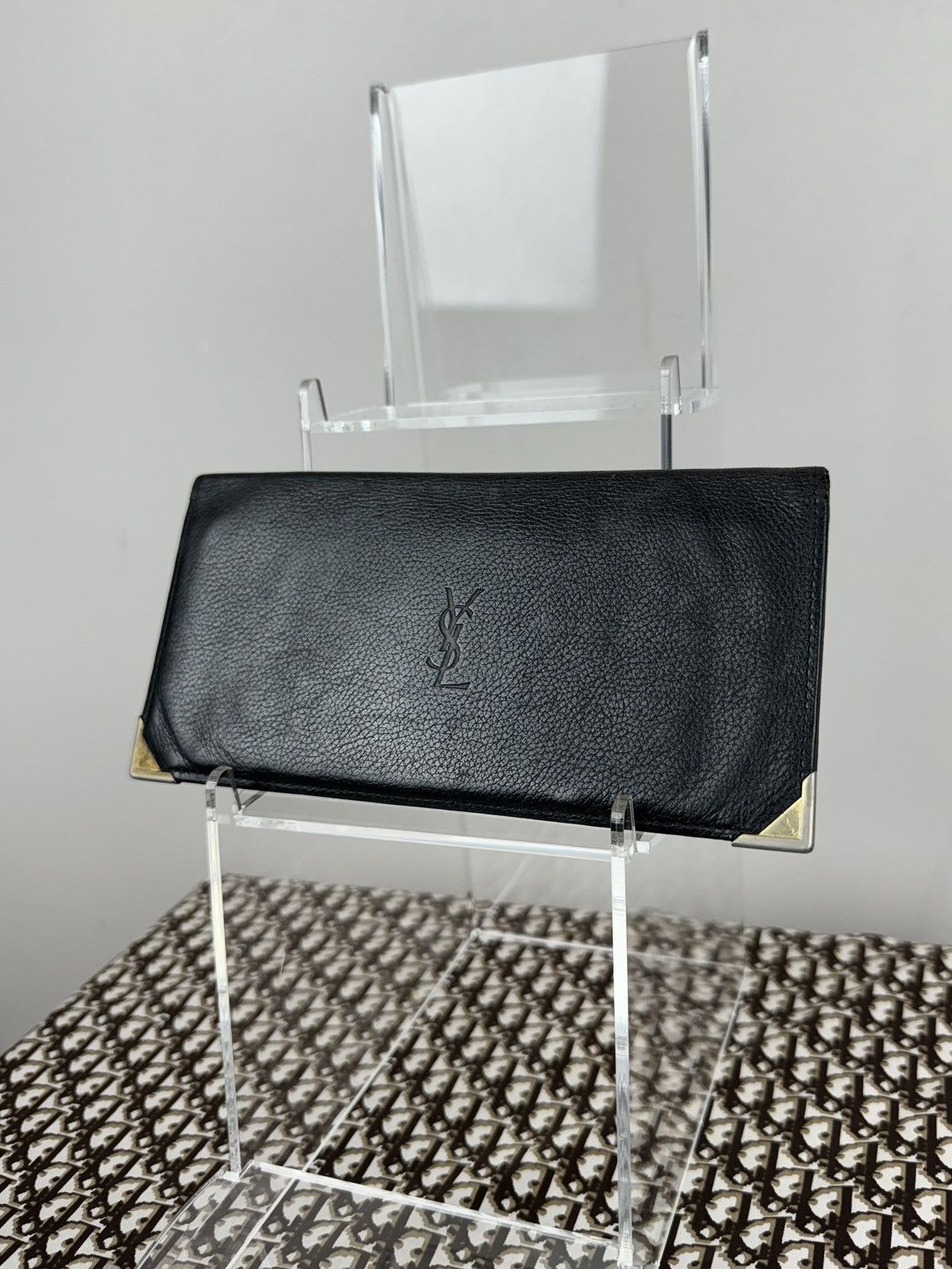 Yves Saint Laurent Rare leather wallet Yves Saint Laurent original luxury item Size ONE SIZE - 1 Thumbnail