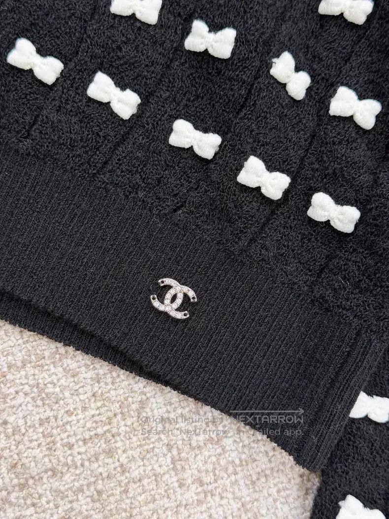 Chanel Chanel Knitted long-sleeved sweater with white bow Size S / US 4 / IT 40 - 4 Thumbnail