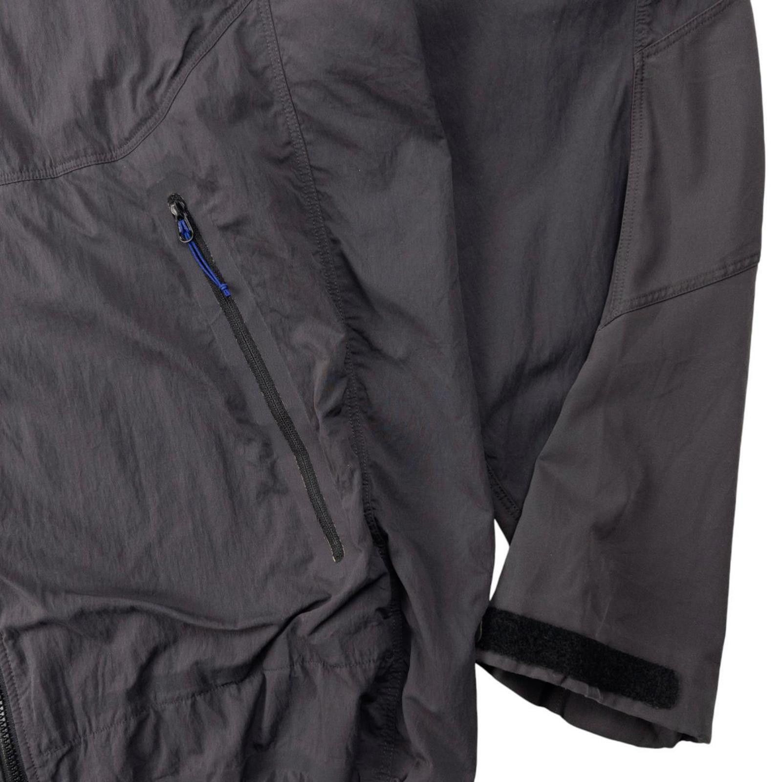 Arc'teryx Vintage Arcteryx Lightweight Zip Up Jacket Size M Size US M / EU 48-50 / 2 - 6 Thumbnail