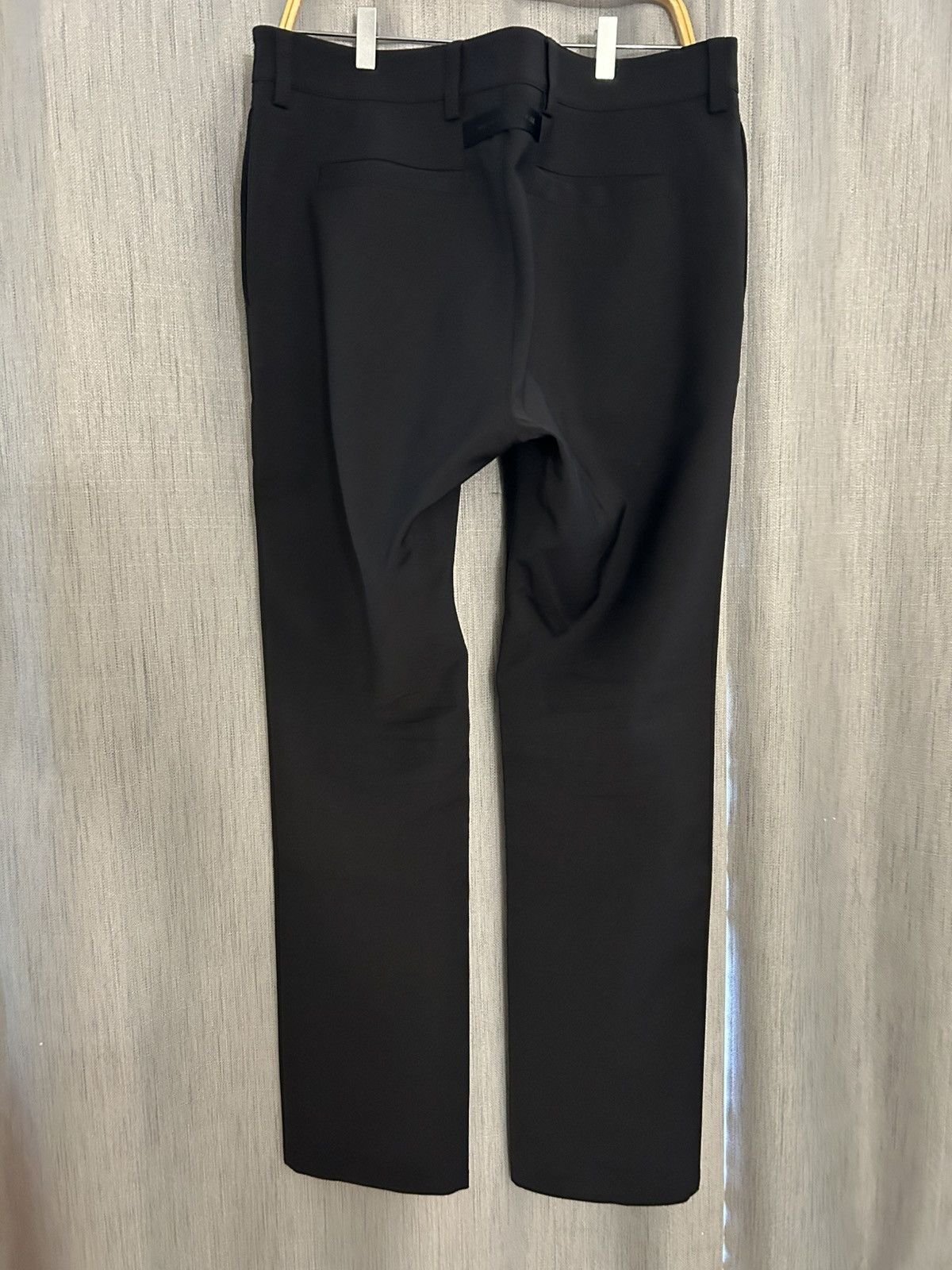 1017 ALYX 9SM 1017 ALYX 9SM Black Asymmetric Cargo Pants Size US 34 / EU 50 - 2 Thumbnail