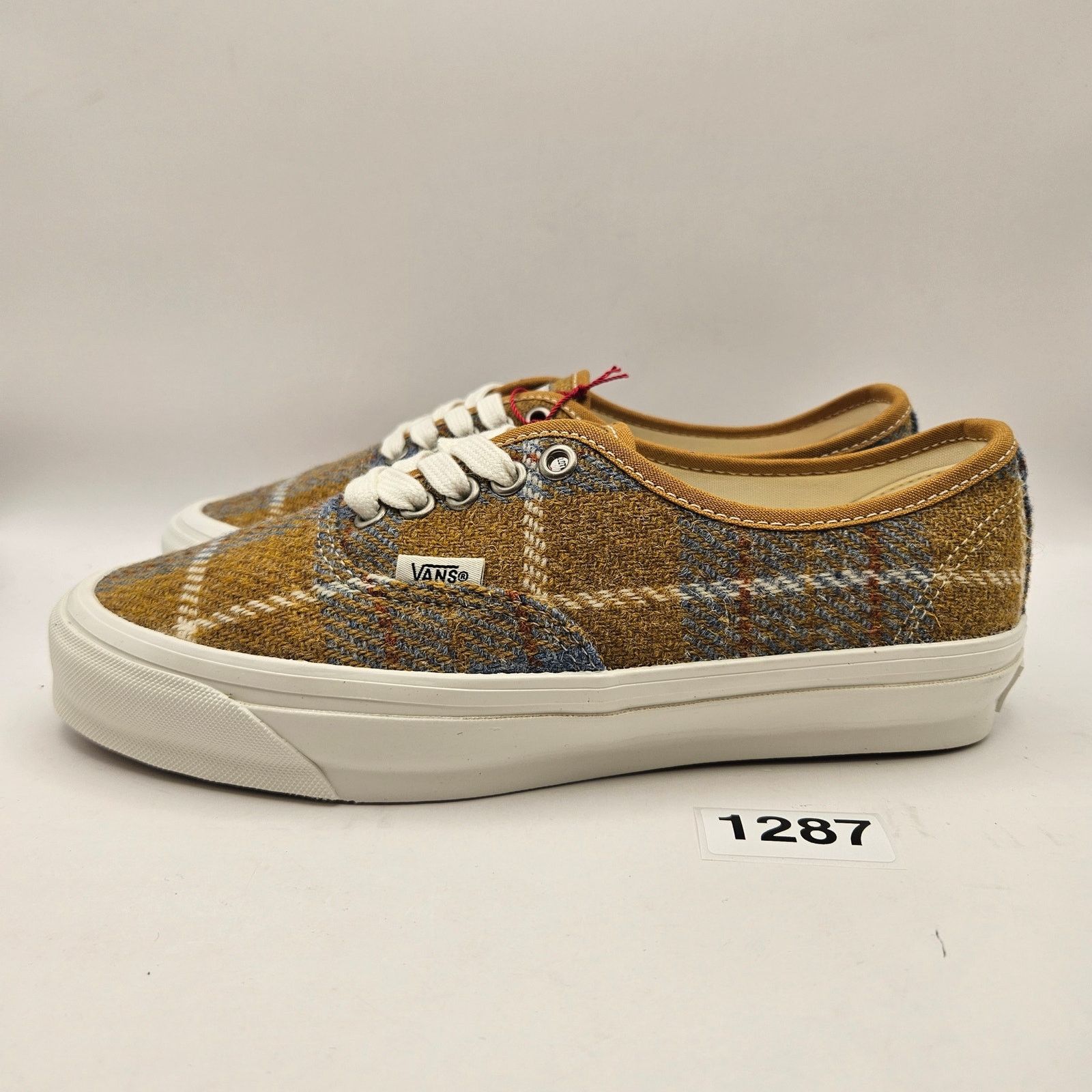 Vans VANS X HARRIS TWEED WOMEN'S 8.5 AUTHENTIC LOW TOP SNEAKER Size US 8.5 / IT 38.5 - 2 Thumbnail
