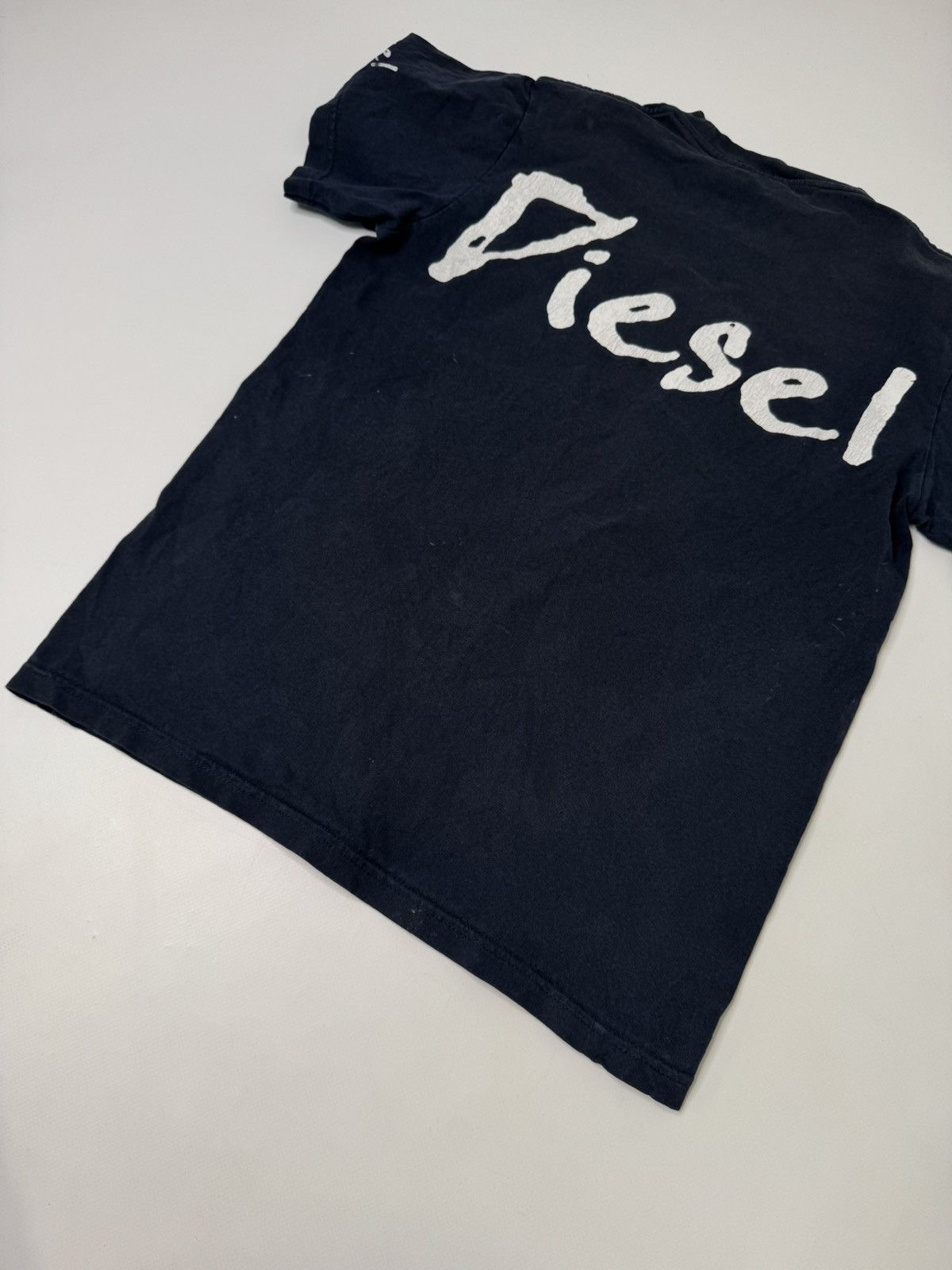 Diesel Vintage diesel spellout big logo tee japanese avant garde Size US S / EU 44-46 / 1 - 6 Thumbnail