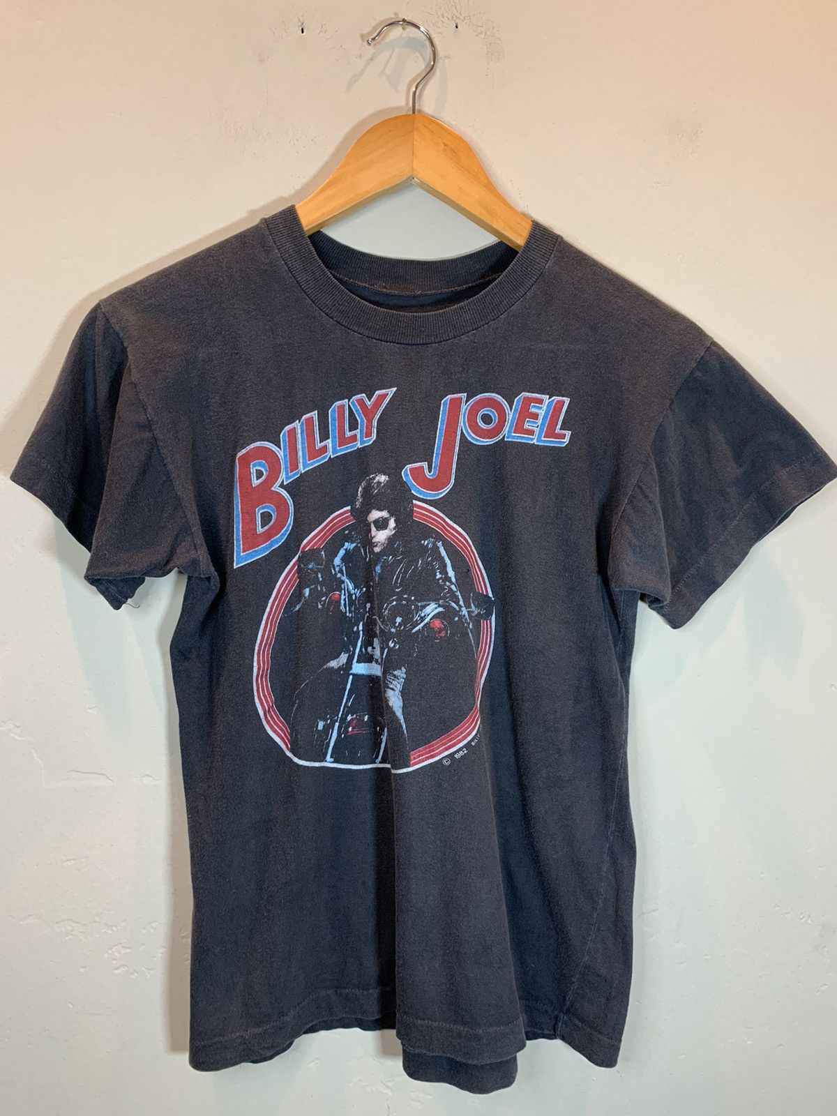 Band Tees × Vintage RARE Vintage 1982 Billy Joel Behind Nylon Curtain Tour Shirt Size US M / EU 48-50 / 2 - 1 Thumbnail