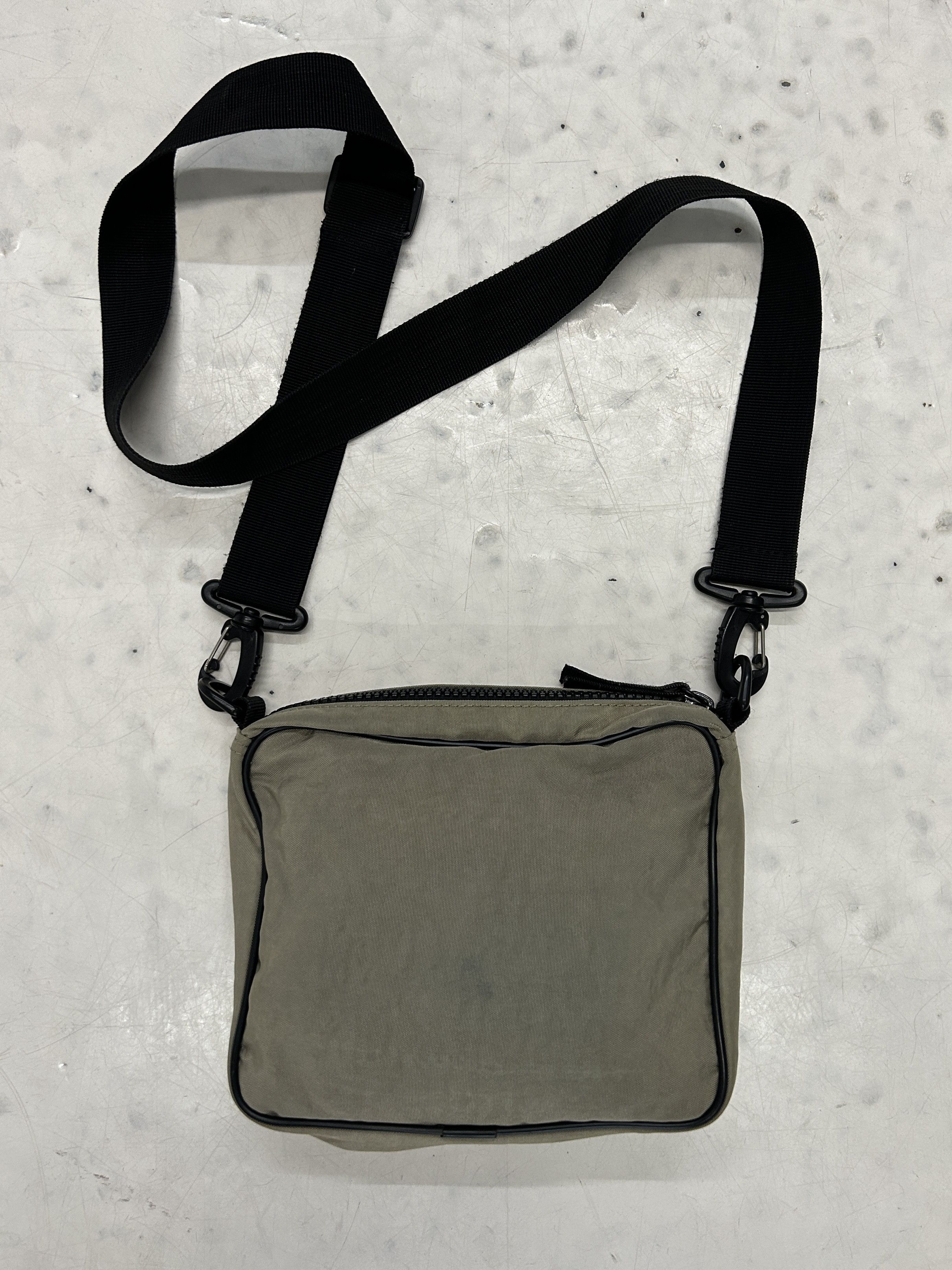 Diesel × Vintage Vintage 90s y2k Diesel shoulder crossbody bag Size ONE SIZE - 2 Thumbnail