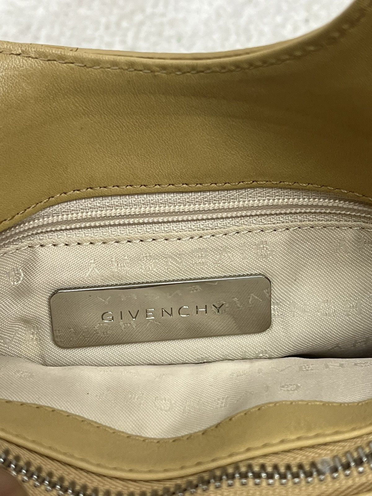 Givenchy Vintage Givenhcy Tote Shoulder Bag Size ONE SIZE - 8 Thumbnail